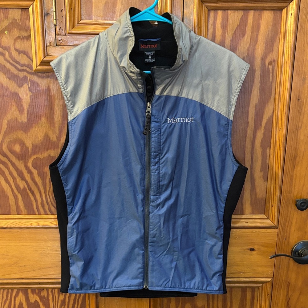 Marmot women's Two-Tone Blue and Gray Vest with zippered pockets